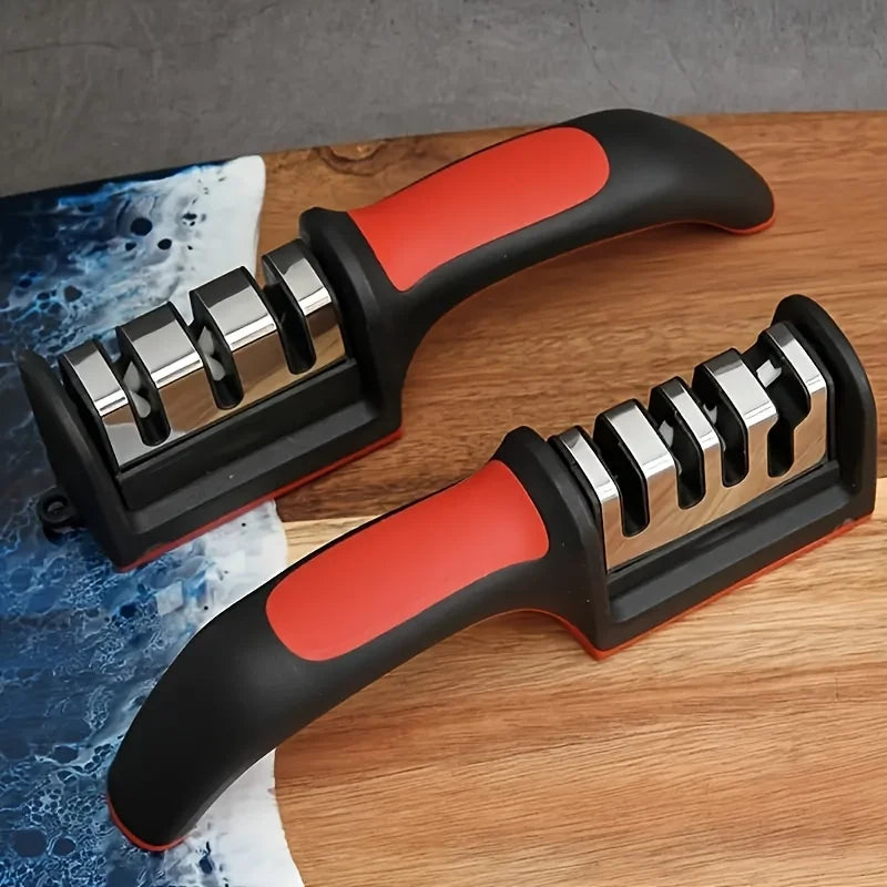 Afilador de herramientas portátil multifuncional con cabezal de afilado extraíble, plástico duradero y funcionamiento manual.